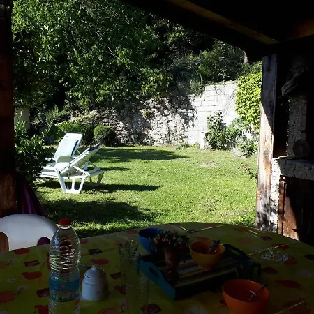 Discret, Apaisant, Calme Entre Et Montagne, Thermalisme *