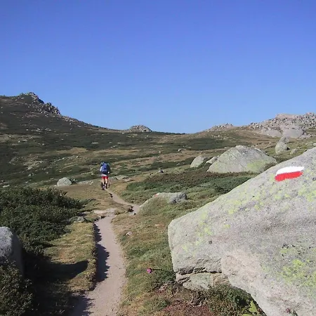 Discret, Apaisant, Calme Entre Et Montagne, Thermalisme Horská chata
