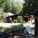 Discret, Apaisant, Calme Entre Et Montagne, Thermalisme Chalé *